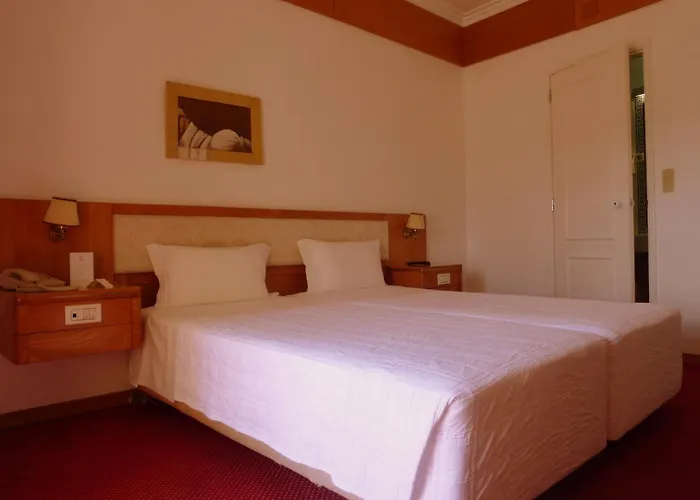 Hotel Albergaria Senhora Do Monte 3*