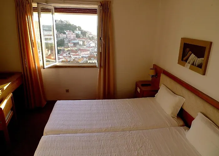 Hotel Albergaria Senhora Do Monte 3*