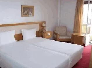 圣母蒙特蒂旅馆 3*