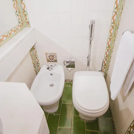 圣母蒙特蒂旅馆